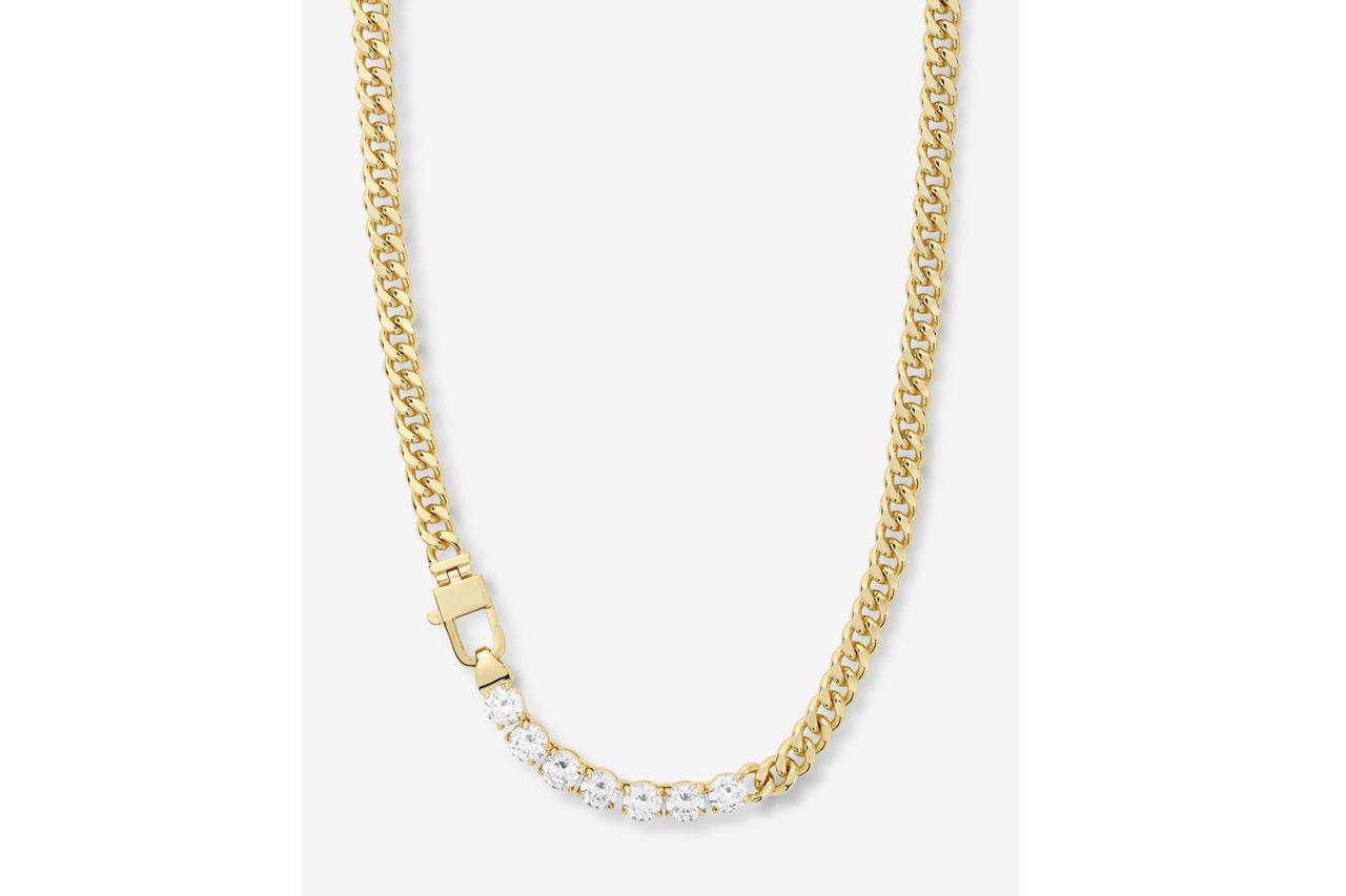 Taylor Swift Wore a Melinda Maria Necklace, and It’s Back in Stock